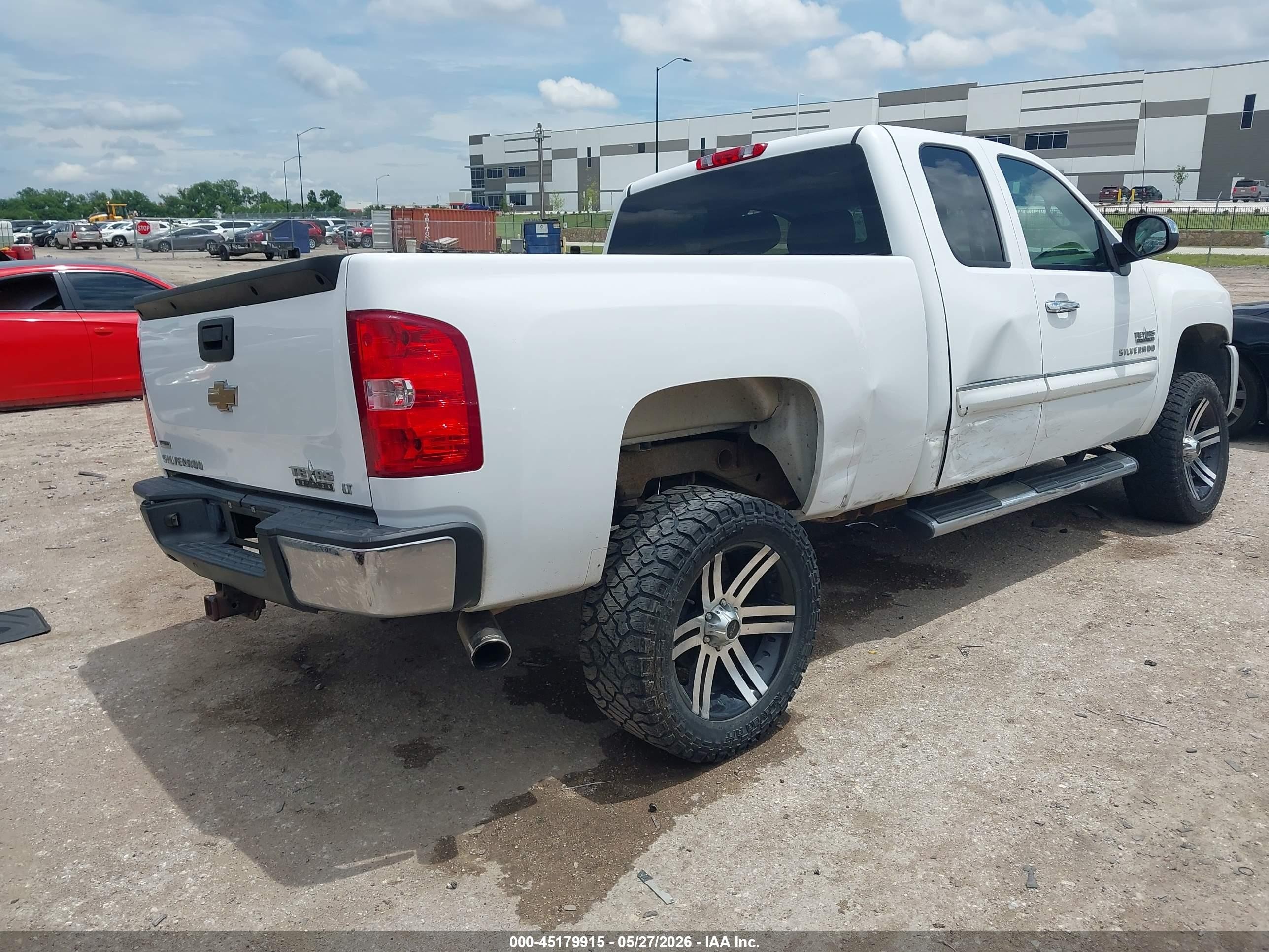 2011 Chevrolet Silverado 1500 Lt White vin: 1GCRCSE04BZ255963