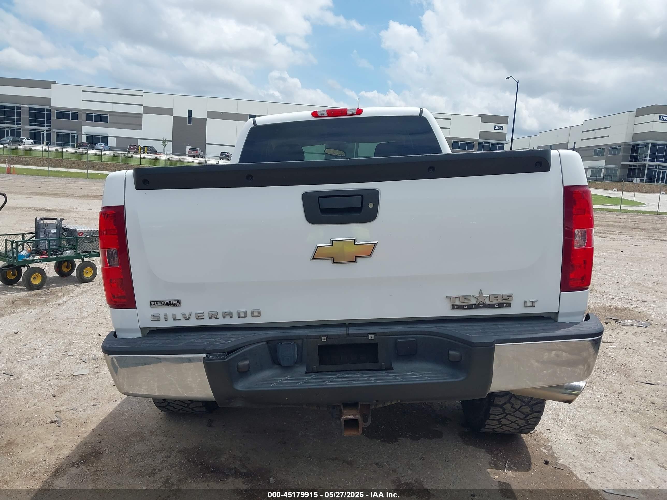 2011 Chevrolet Silverado 1500 Lt White vin: 1GCRCSE04BZ255963
