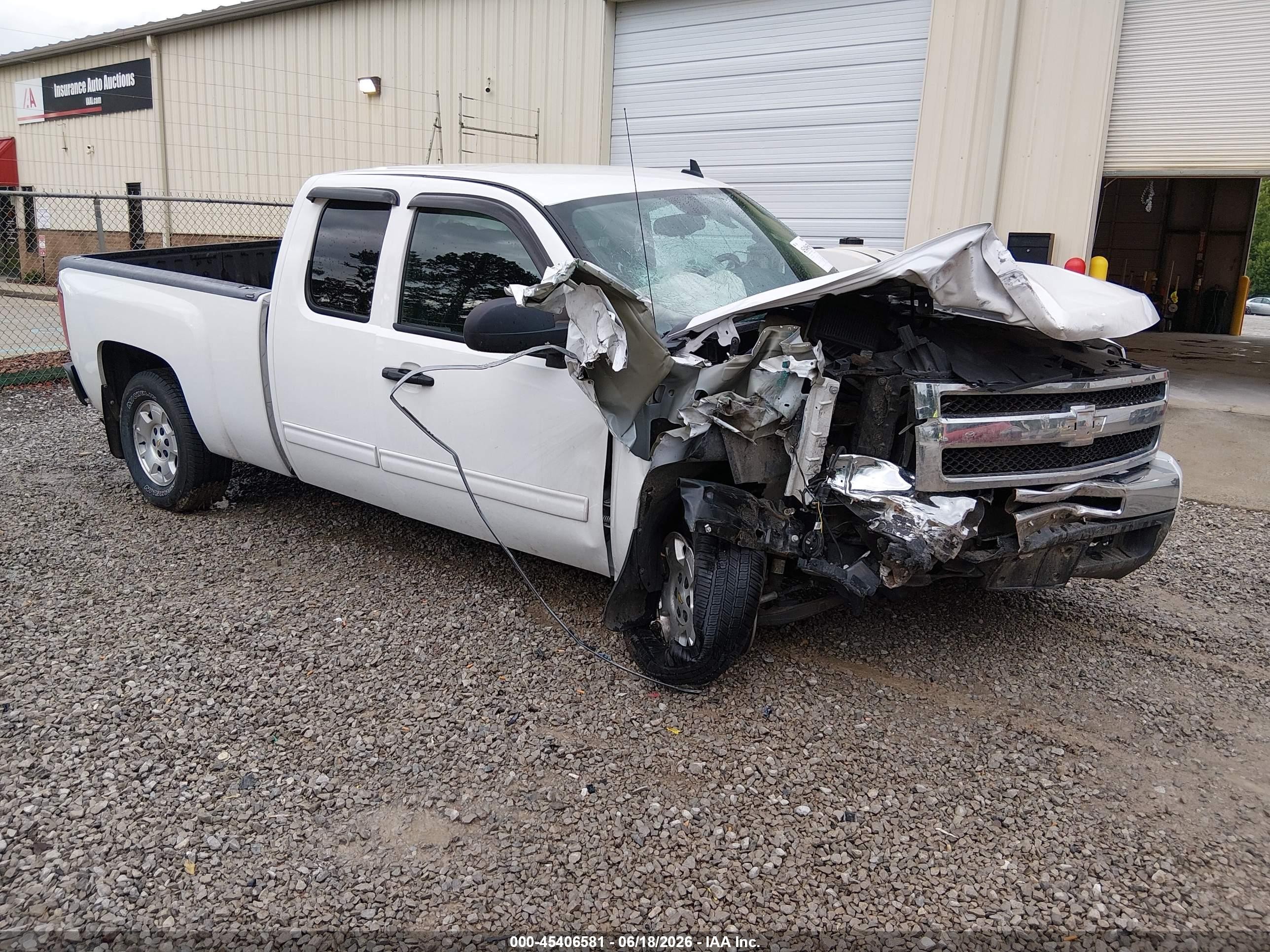 2011 Chevrolet Silverado 1500 Lt White vin: 1GCRCSE04BZ392031