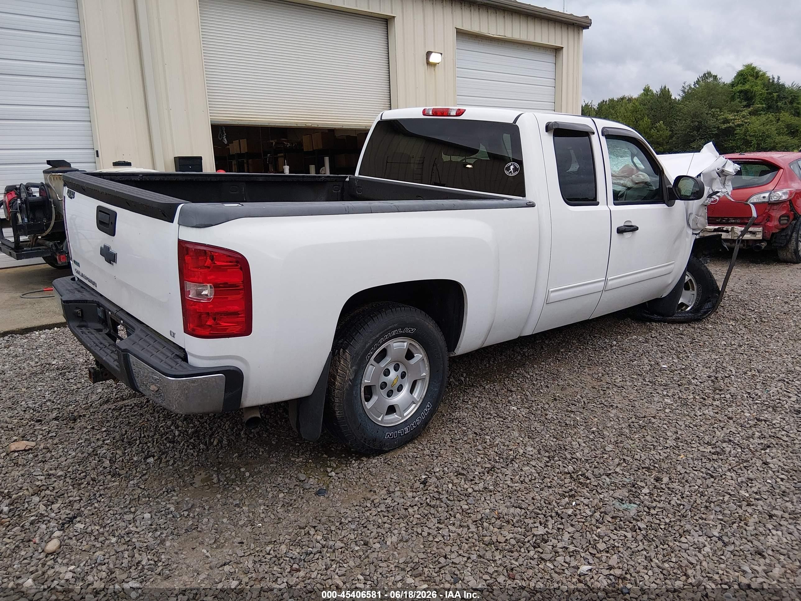 2011 Chevrolet Silverado 1500 Lt White vin: 1GCRCSE04BZ392031