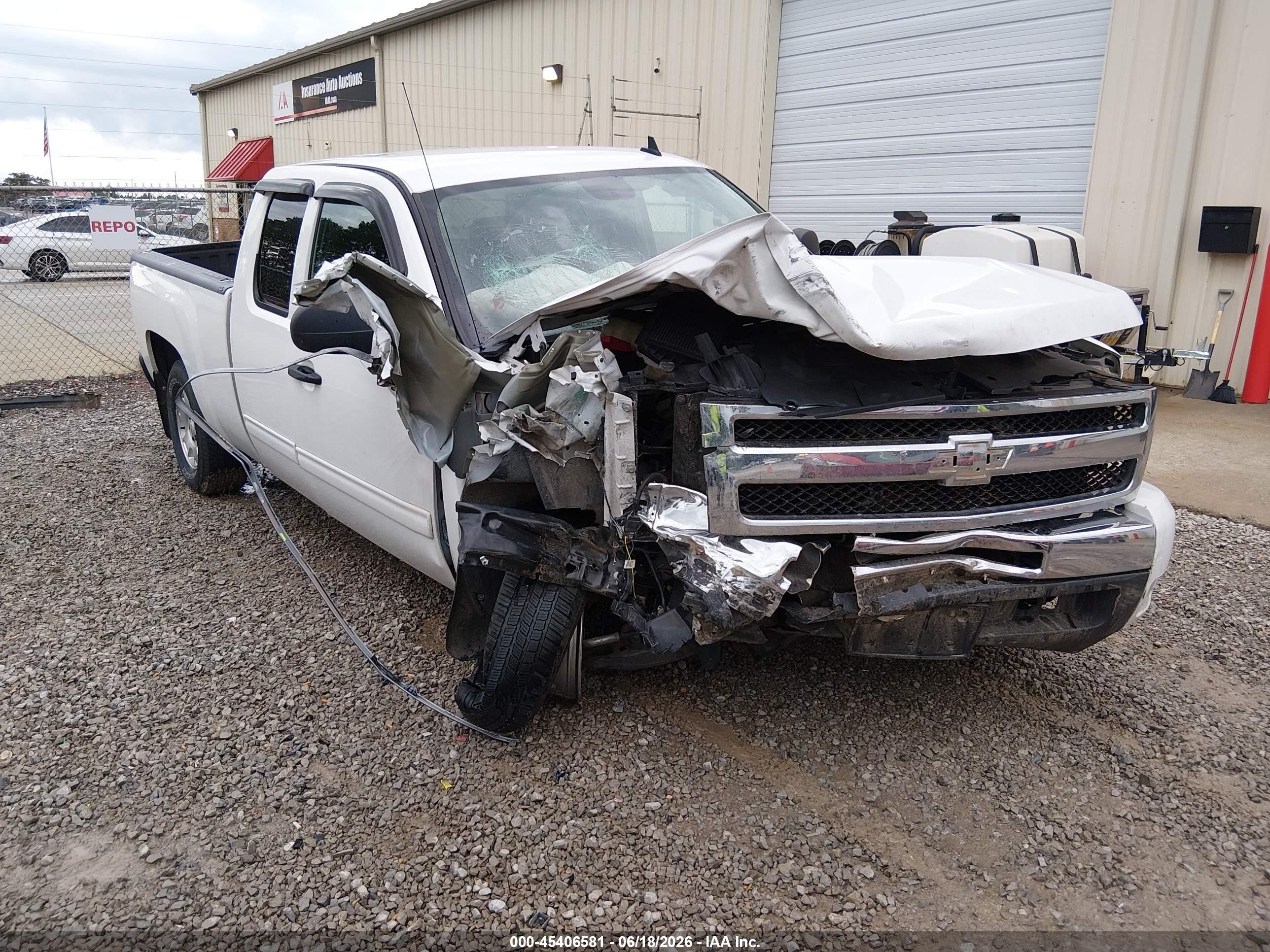 2011 Chevrolet Silverado 1500 Lt White vin: 1GCRCSE04BZ392031