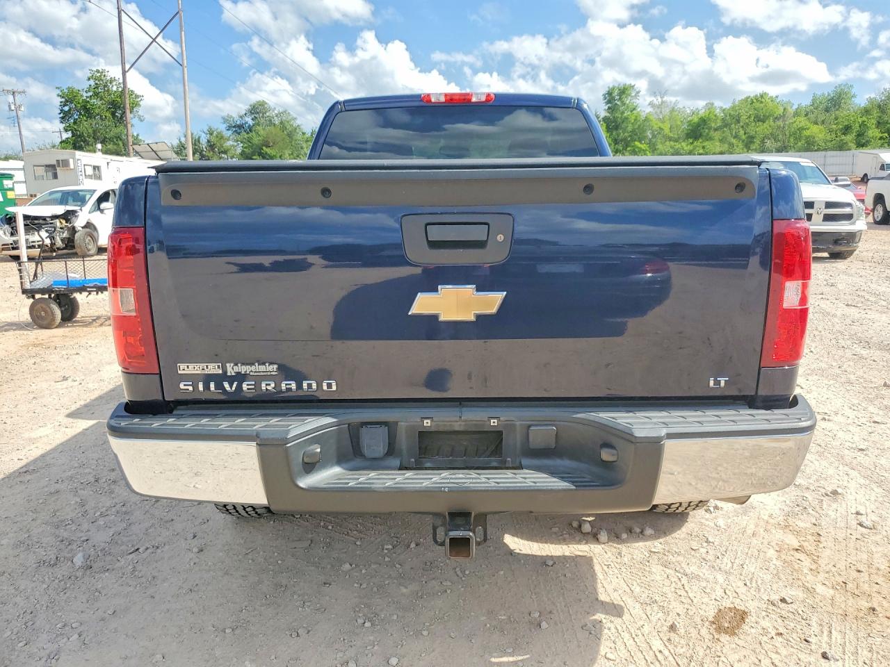 2011 Chevrolet Silverado C1500 Lt Blue vin: 1GCRCSE05BZ391891