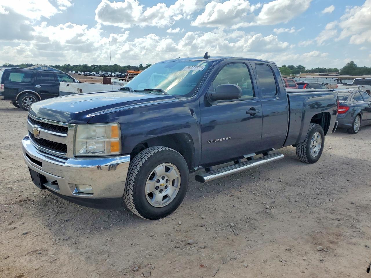 2011 Chevrolet Silverado C1500 Lt Blue vin: 1GCRCSE05BZ391891