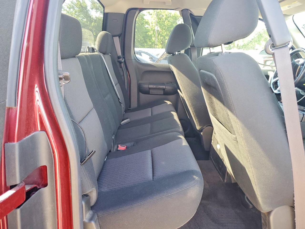 2013 Chevrolet Silverado Red vin: 1GCRCSE05DZ330687