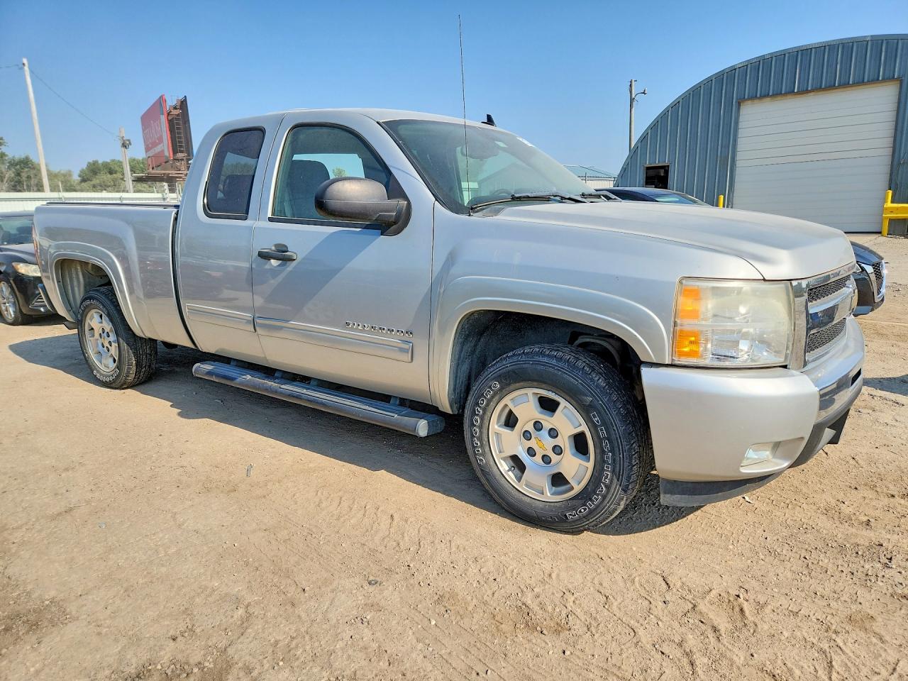 2011 Chevrolet Silverado C1500 Lt Серебряный vin: 1GCRCSE06BZ186581