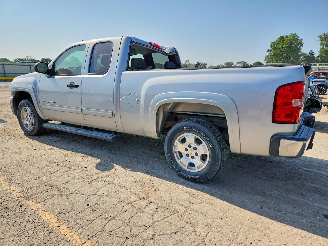 2011 Chevrolet Silverado C1500 Lt Серебряный vin: 1GCRCSE06BZ186581