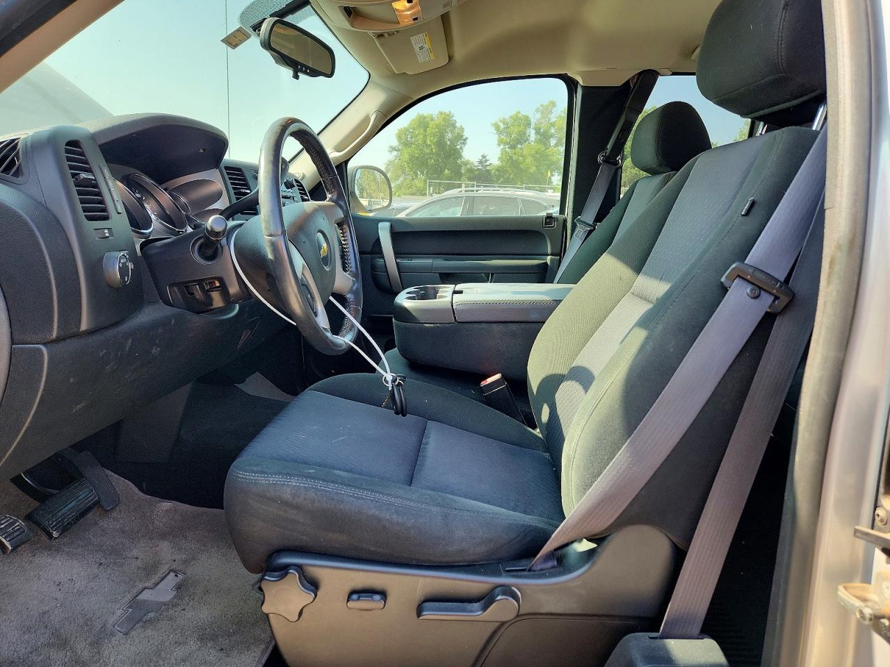 2011 Chevrolet Silverado C1500 Lt Серебряный vin: 1GCRCSE06BZ186581