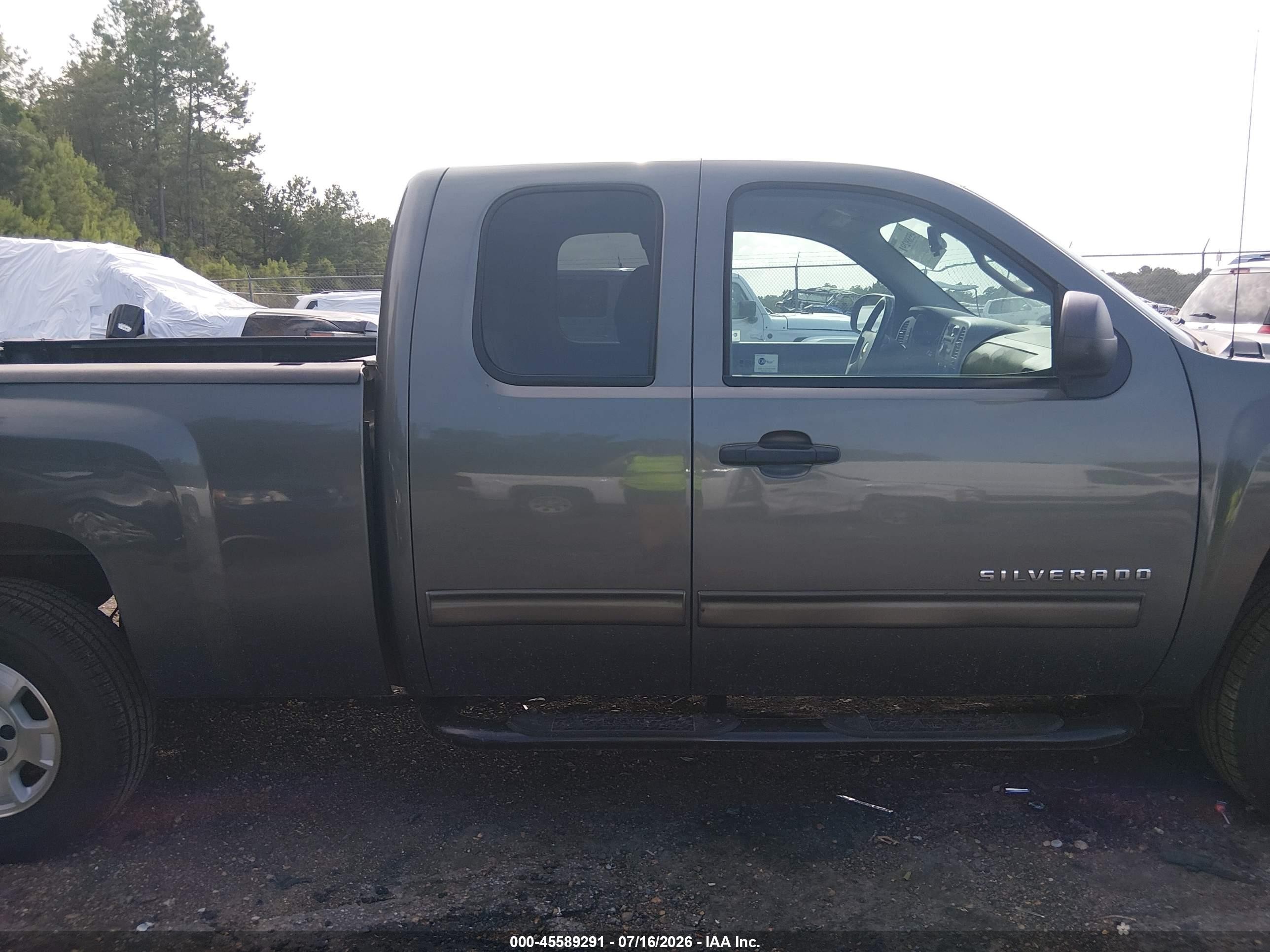 2011 Chevrolet Silverado 1500 Lt Серый vin: 1GCRCSE06BZ195006