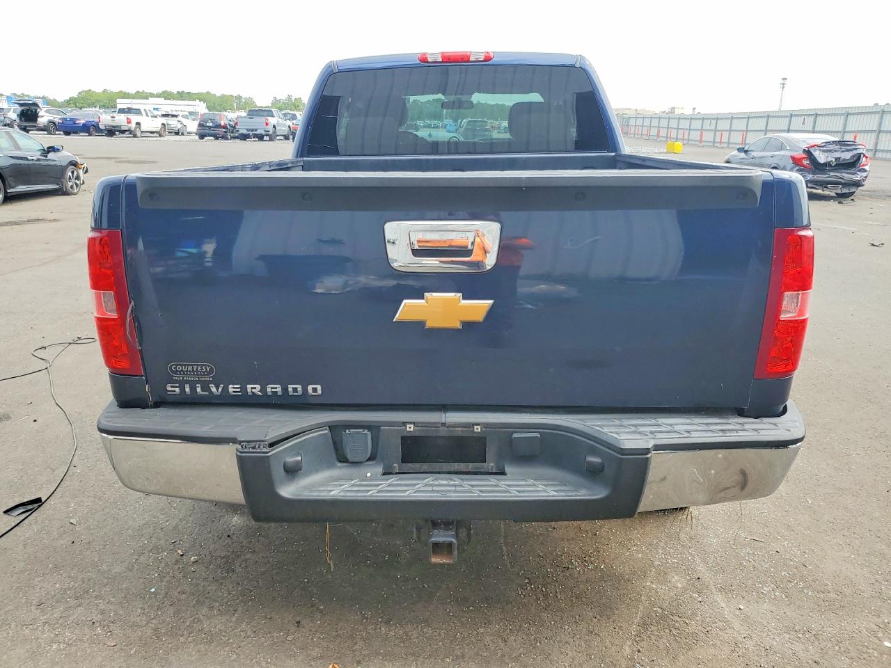 2011 Chevrolet Silverado C1500 Lt Blue vin: 1GCRCSE06BZ303057