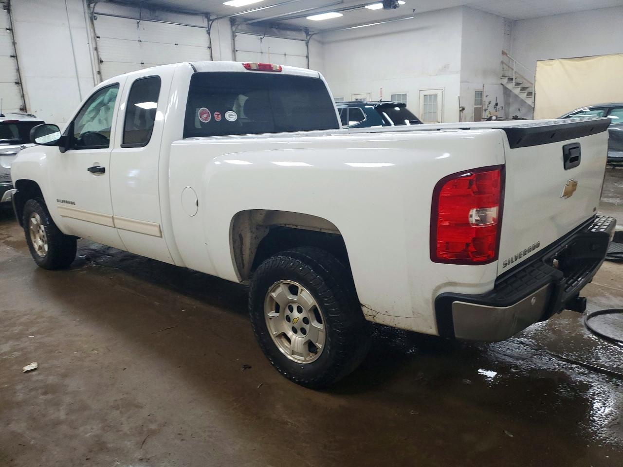 2012 Chevrolet Silverado C1500 Lt White vin: 1GCRCSE08CZ333243