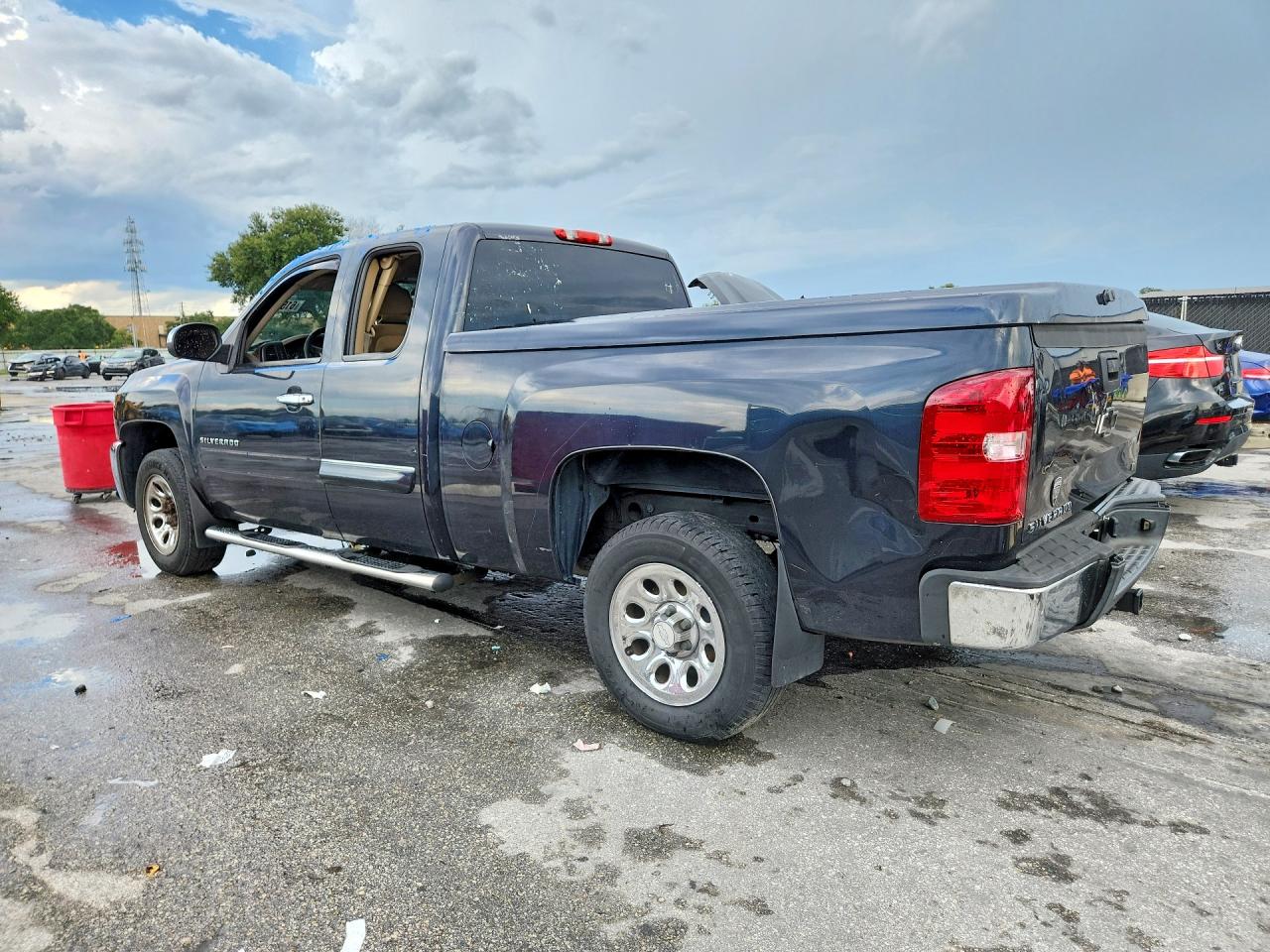 2013 Chevrolet Silverado C1500 Lt Blue vin: 1GCRCSE08DZ173656