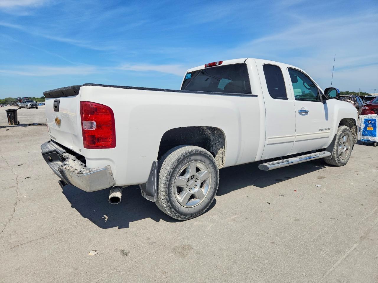 2013 Chevrolet Silverado C1500 Lt White vin: 1GCRCSE08DZ411960