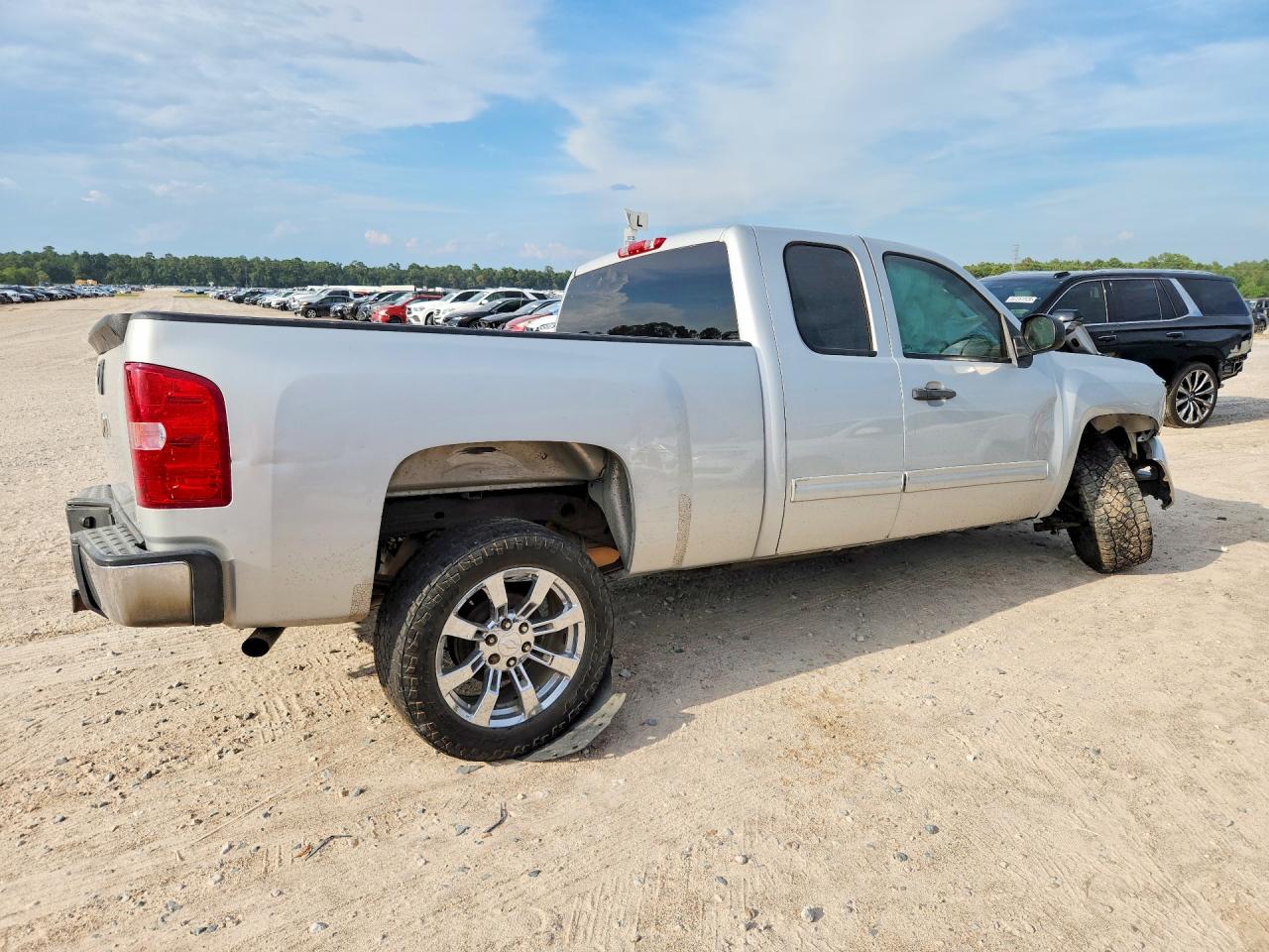 2011 Chevrolet Silverado C1500 Lt Серебряный vin: 1GCRCSE09BZ228225