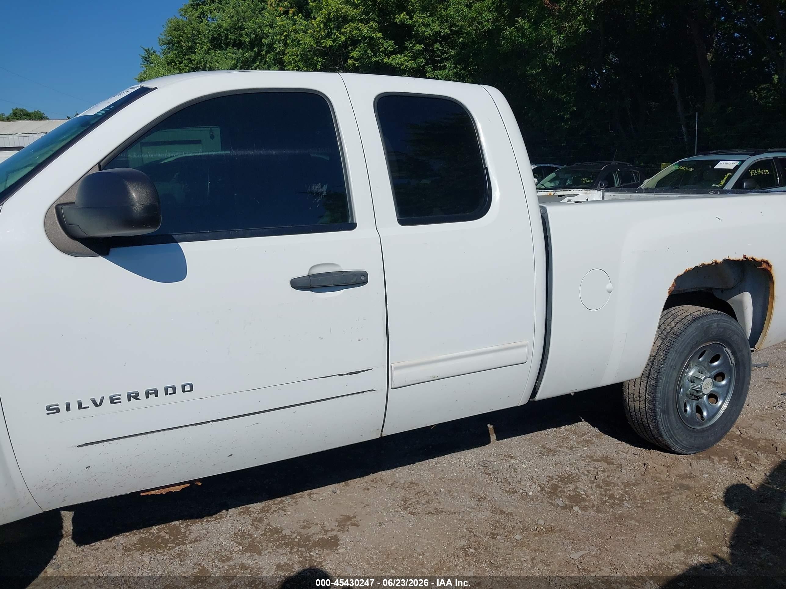 2011 Chevrolet Silverado 1500 Lt White vin: 1GCRCSEA4BZ327558