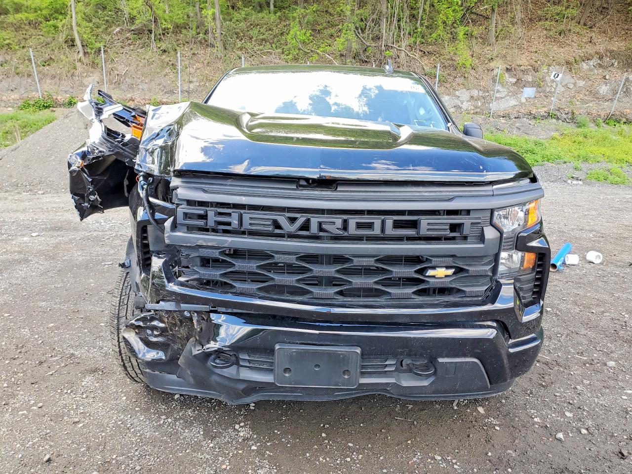 2024 Chevrolet Silverado K1500 Custom Черный vin: 1GCRDBEK4RZ379756