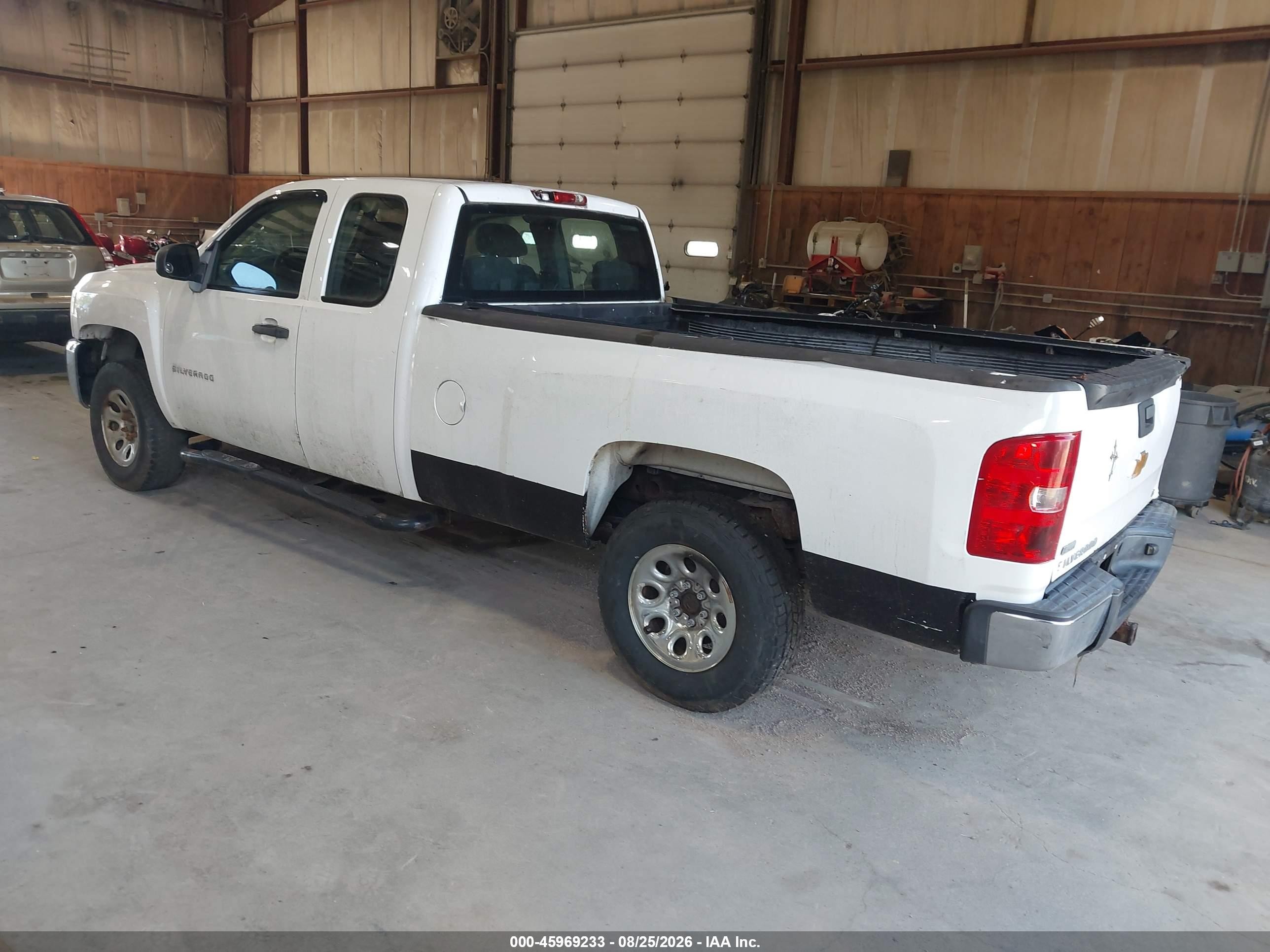 2012 Chevrolet Silverado 1500 Work Truck White vin: 1GCRKPE07CZ244540