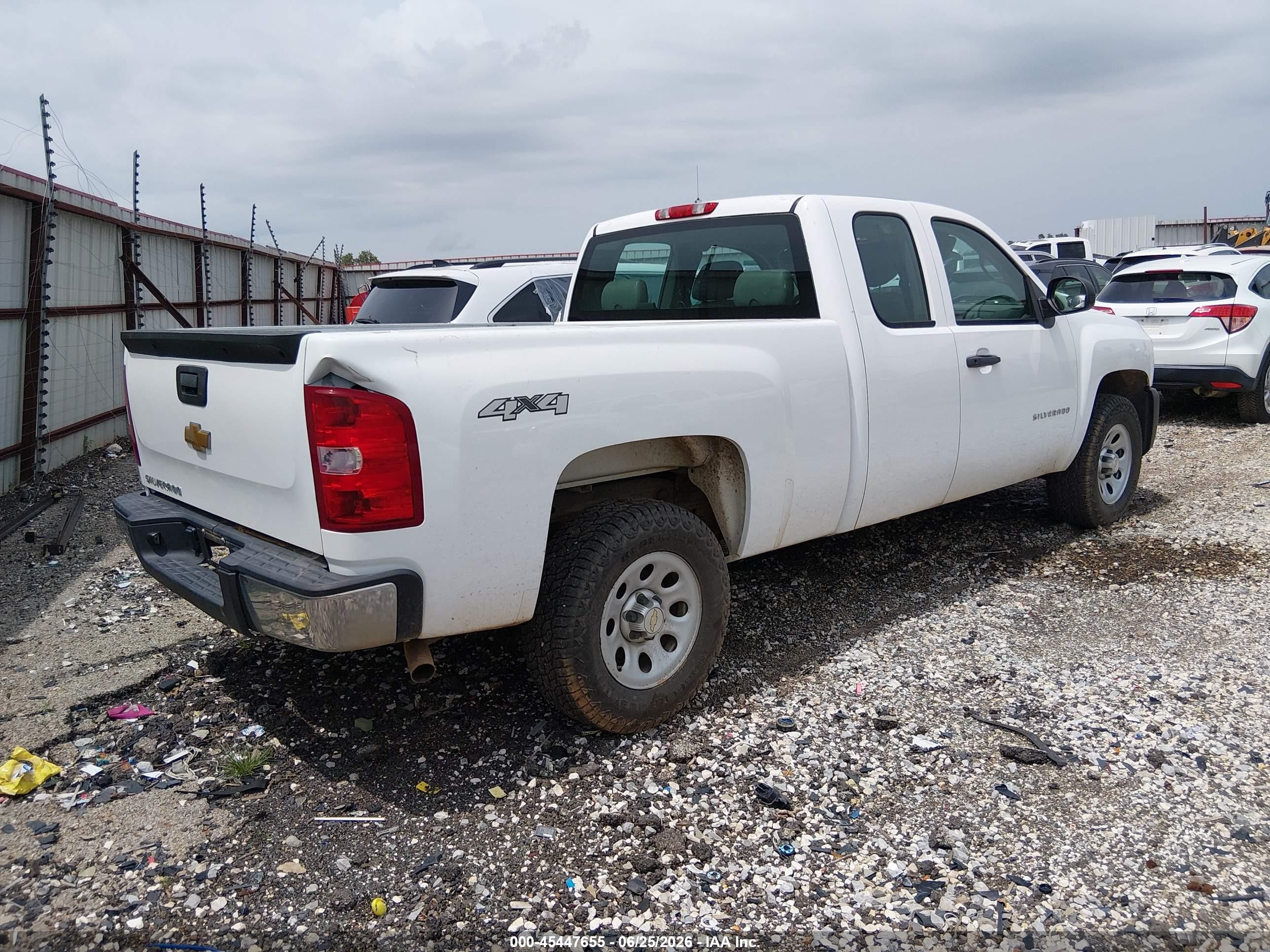 2013 Chevrolet Silverado 1500 Work Truck White vin: 1GCRKPE71DZ286006