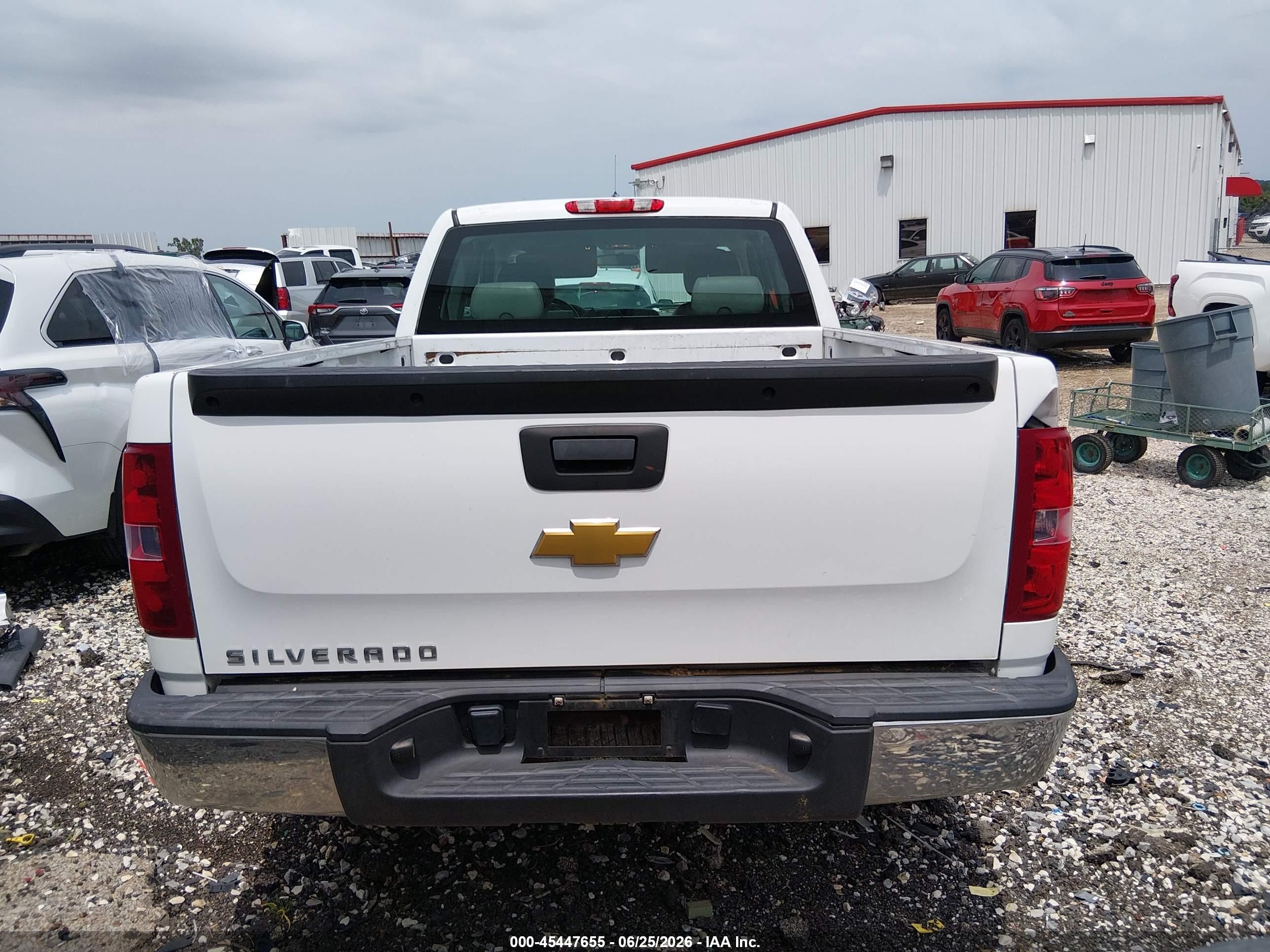 2013 Chevrolet Silverado 1500 Work Truck White vin: 1GCRKPE71DZ286006