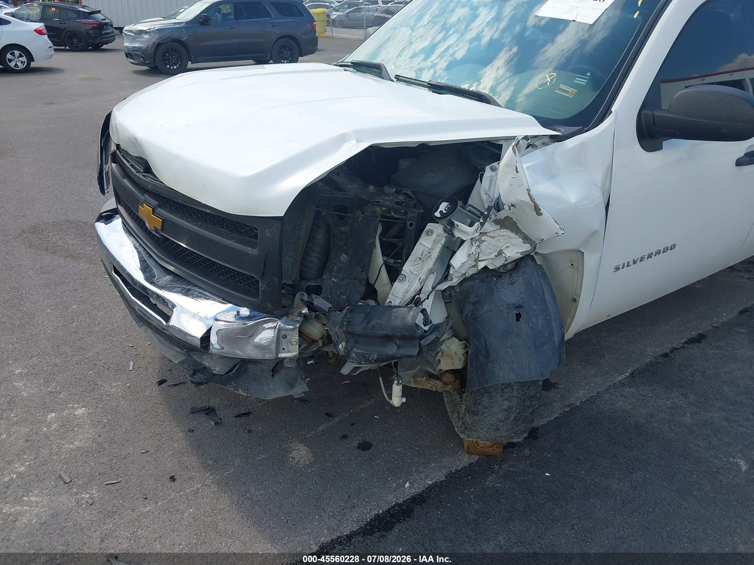 2013 Chevrolet Silverado 1500 Work Truck White vin: 1GCRKPEA0DZ210949