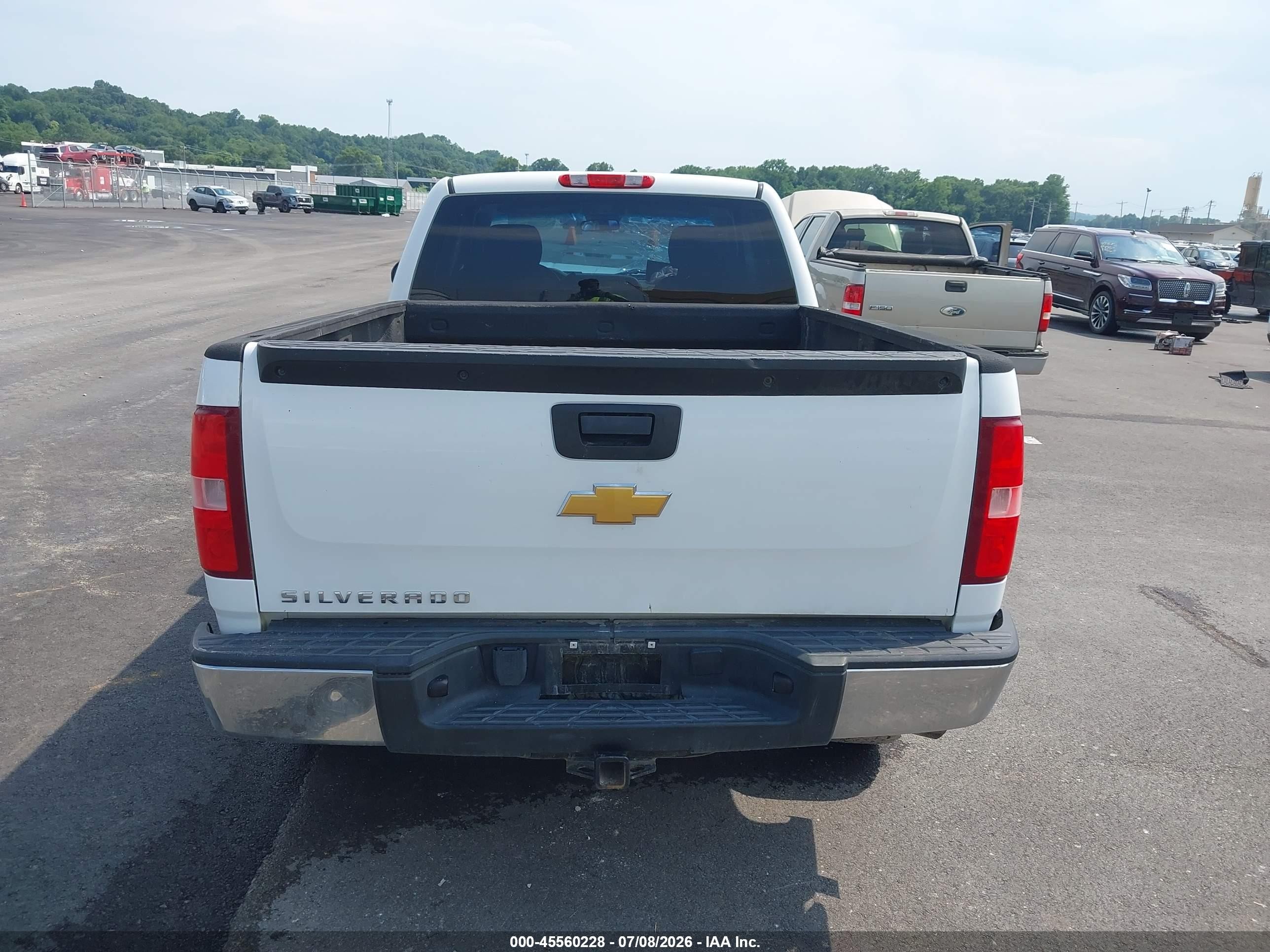 2013 Chevrolet Silverado 1500 Work Truck White vin: 1GCRKPEA0DZ210949