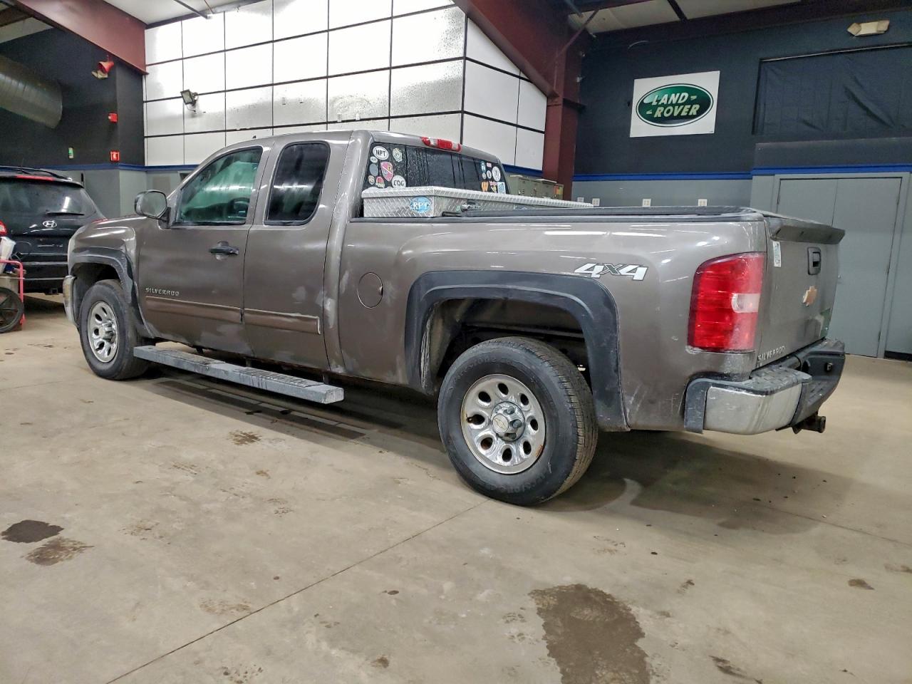2013 Chevrolet Silverado K1500 Ls Gray vin: 1GCRKREA2DZ108984