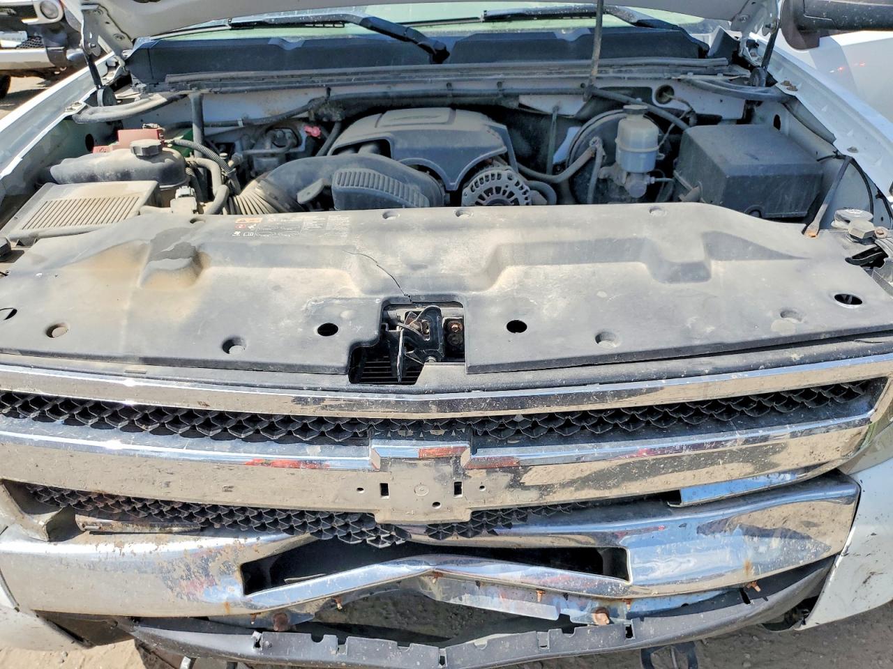 2011 Chevrolet Silverado K1500 Ls Белый vin: 1GCRKREA3BZ277652