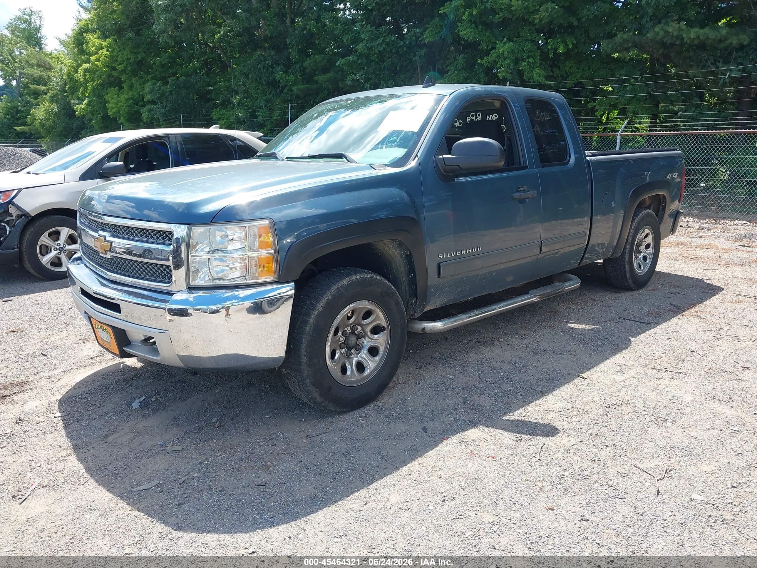 2013 Chevrolet Silverado 1500 Ls Blue vin: 1GCRKREA8DZ235481