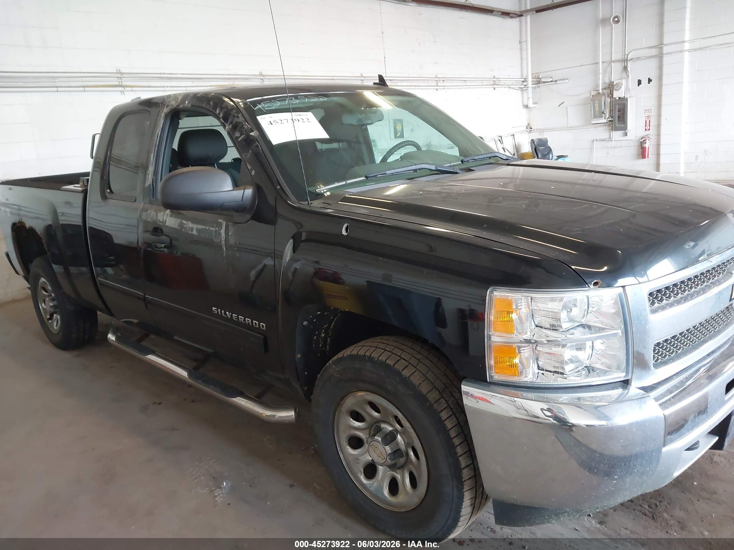 2012 Chevrolet Silverado 1500 Ls Черный vin: 1GCRKREAXCZ217045