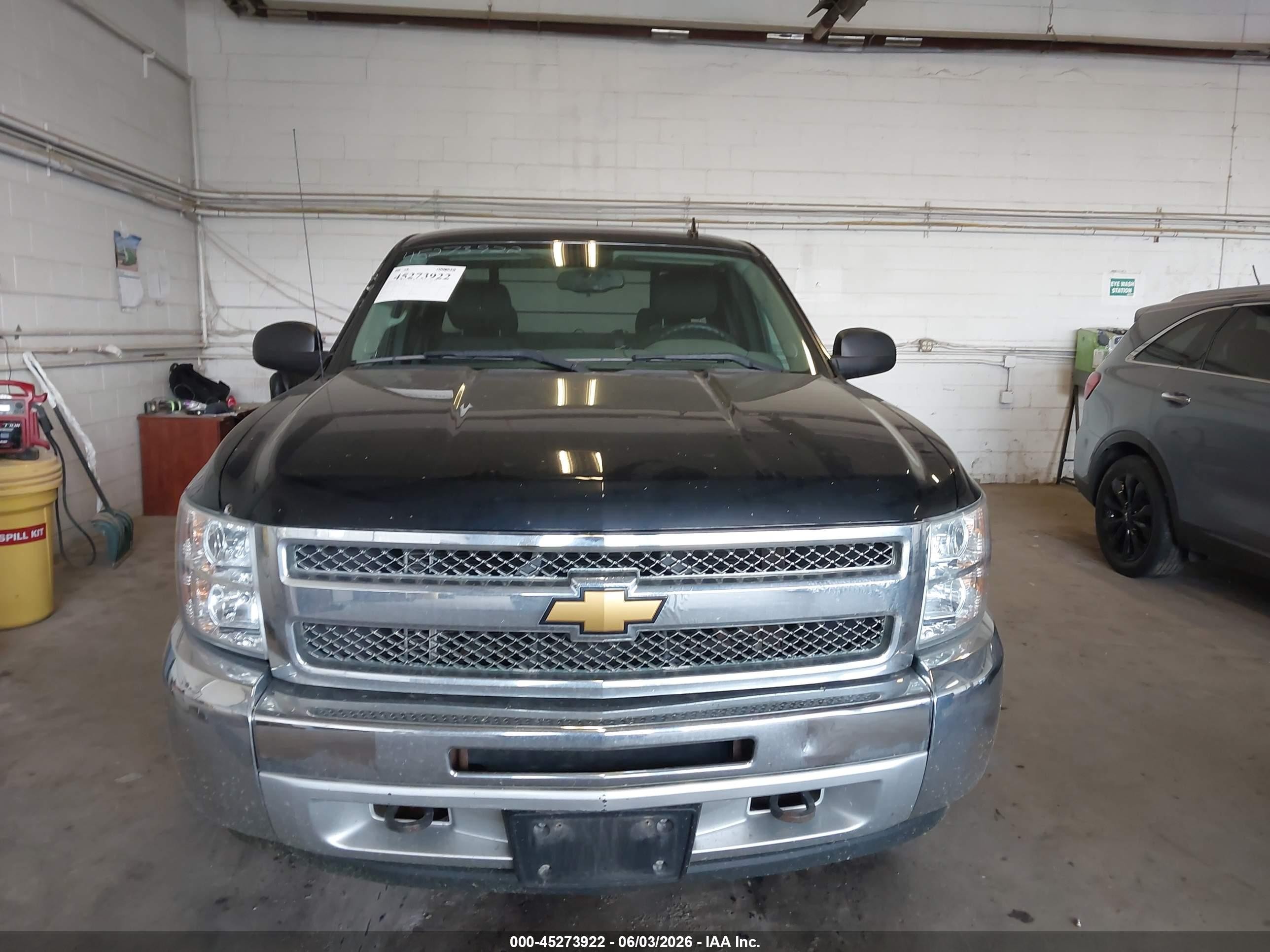 2012 Chevrolet Silverado 1500 Ls Черный vin: 1GCRKREAXCZ217045