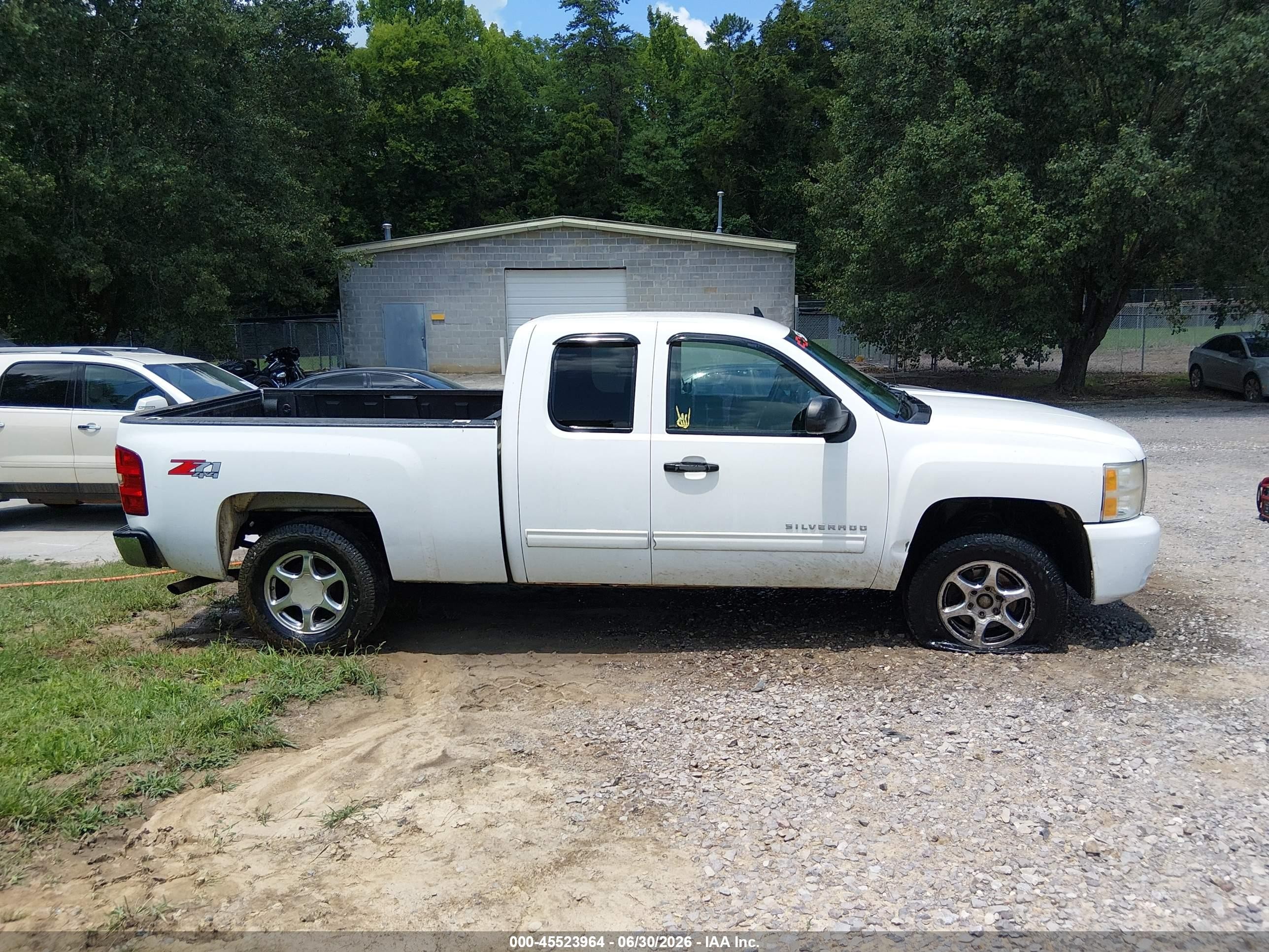 2011 Chevrolet Silverado 1500 Lt White vin: 1GCRKSE32BZ194397
