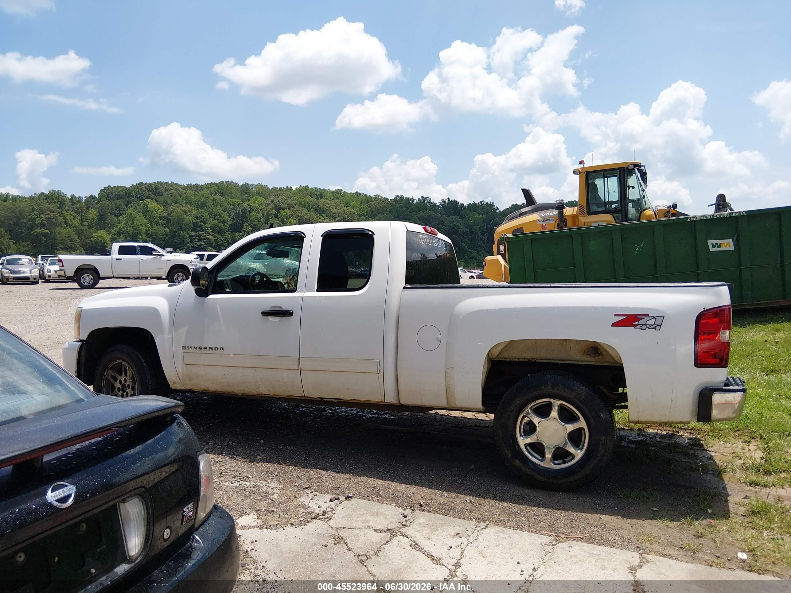 2011 Chevrolet Silverado 1500 Lt White vin: 1GCRKSE32BZ194397
