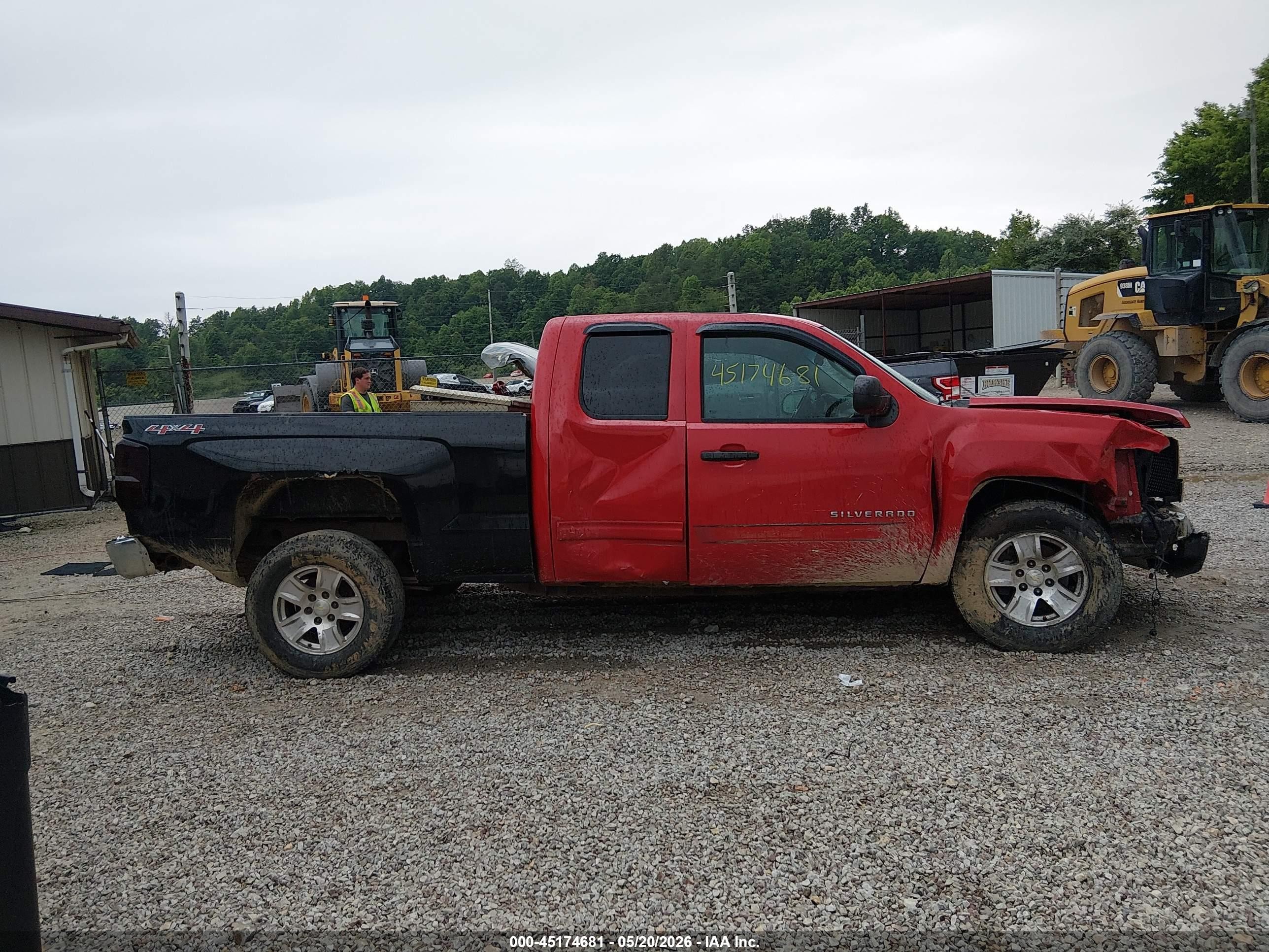 2011 Chevrolet Silverado 1500 Lt Red vin: 1GCRKSE33BZ287364