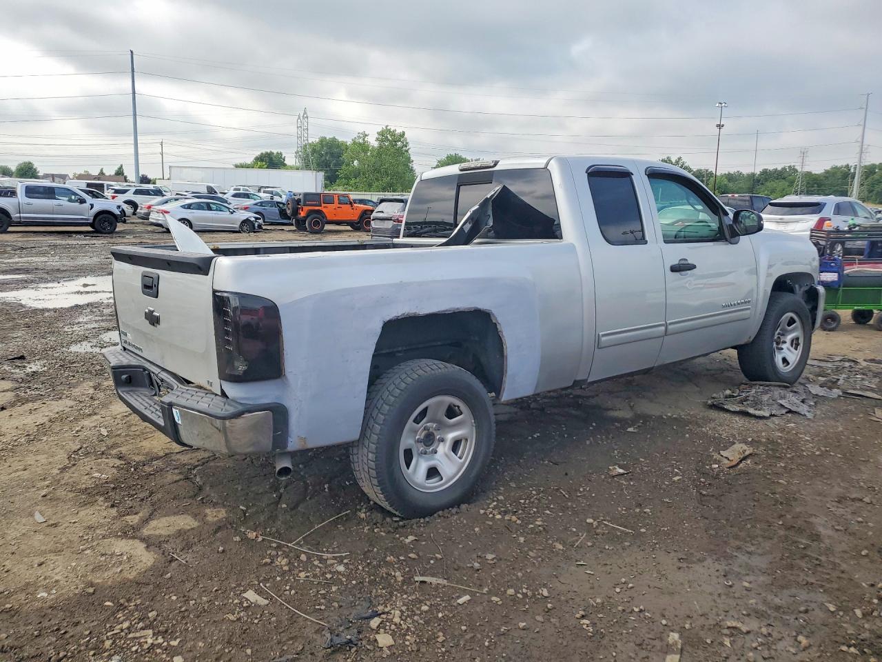2011 Chevrolet Silverado K1500 Lt Silver vin: 1GCRKSE37BZ206219