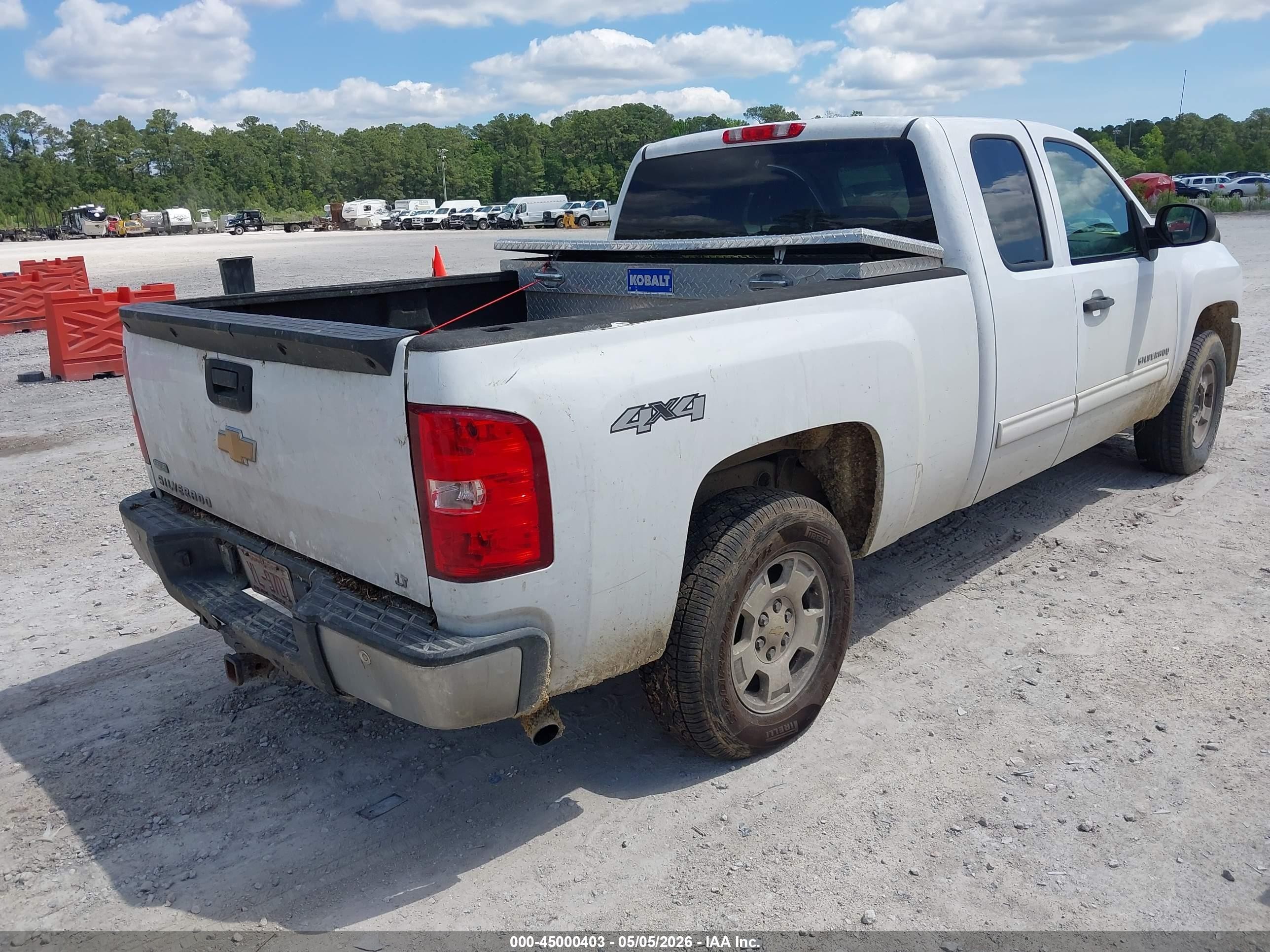 2011 Chevrolet Silverado 1500 Lt White vin: 1GCRKSE37BZ334136