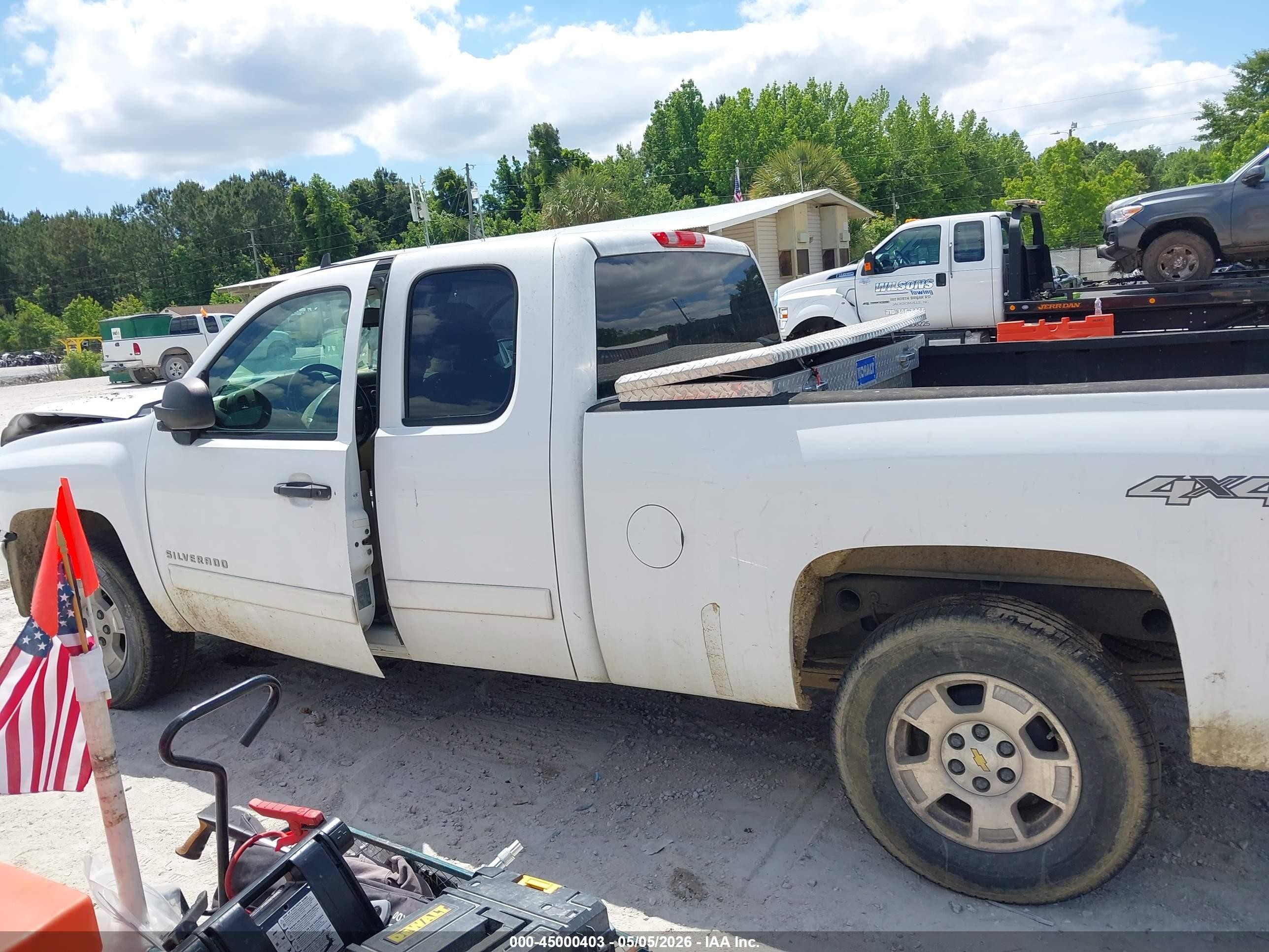 2011 Chevrolet Silverado 1500 Lt White vin: 1GCRKSE37BZ334136