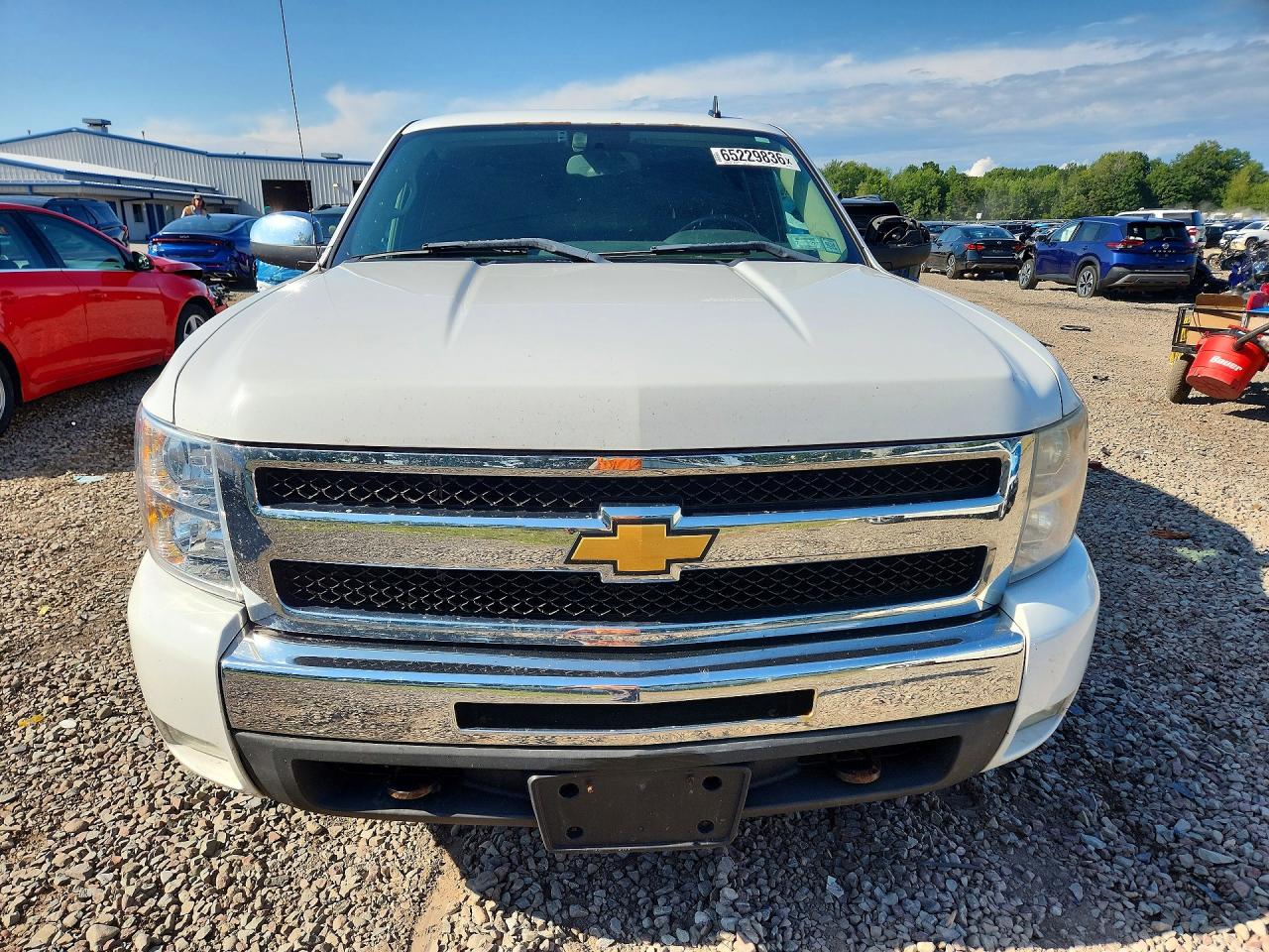 2011 Chevrolet Silverado K1500 Lt White vin: 1GCRKSE37BZ437282