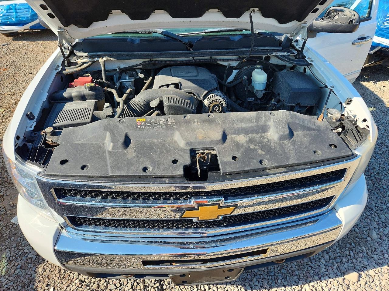2011 Chevrolet Silverado K1500 Lt White vin: 1GCRKSE37BZ437282