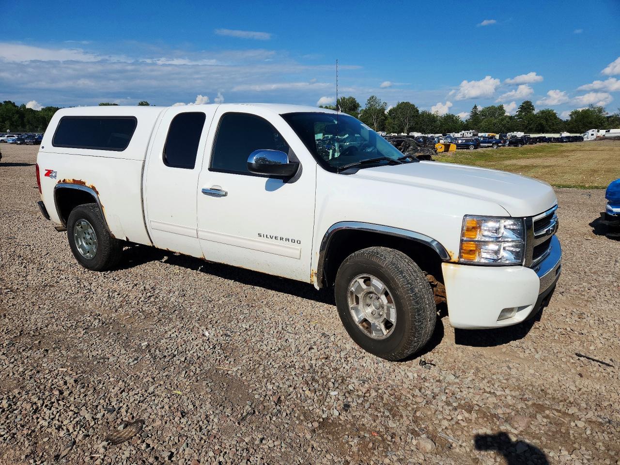 2011 Chevrolet Silverado K1500 Lt White vin: 1GCRKSE37BZ437282