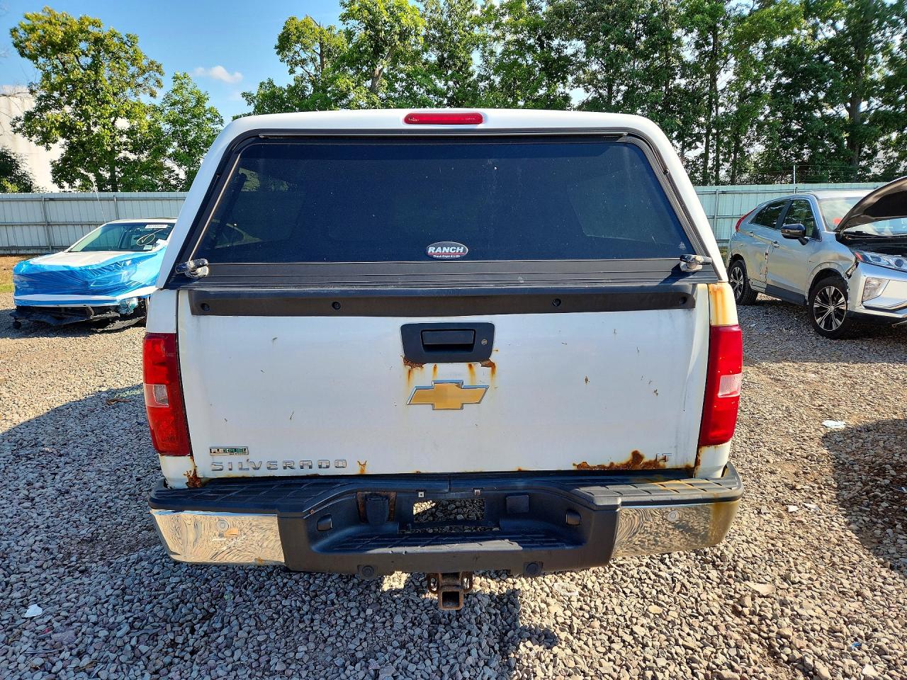 2011 Chevrolet Silverado K1500 Lt White vin: 1GCRKSE37BZ437282