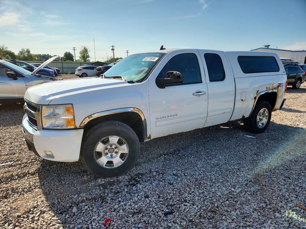 2011 Chevrolet Silverado K1500 Lt White vin: 1GCRKSE37BZ437282
