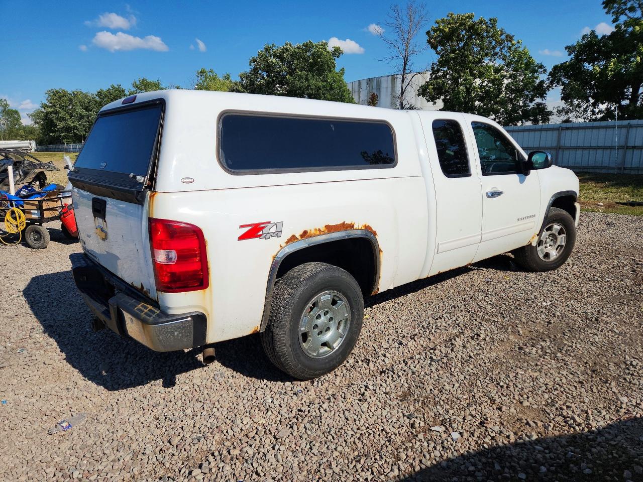 2011 Chevrolet Silverado K1500 Lt White vin: 1GCRKSE37BZ437282