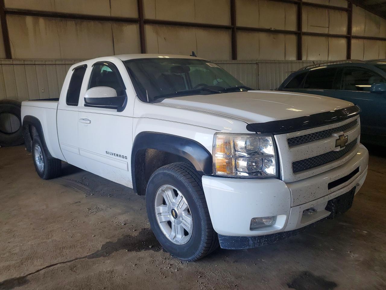 2011 Chevrolet Silverado K1500 Lt White vin: 1GCRKSE39BZ216833