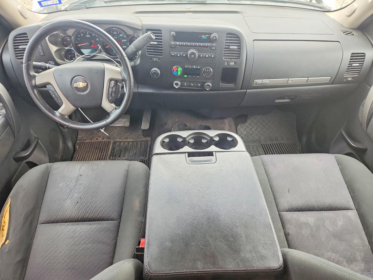 2011 Chevrolet Silverado2 Серебряный vin: 1GCRKSE39BZ378364