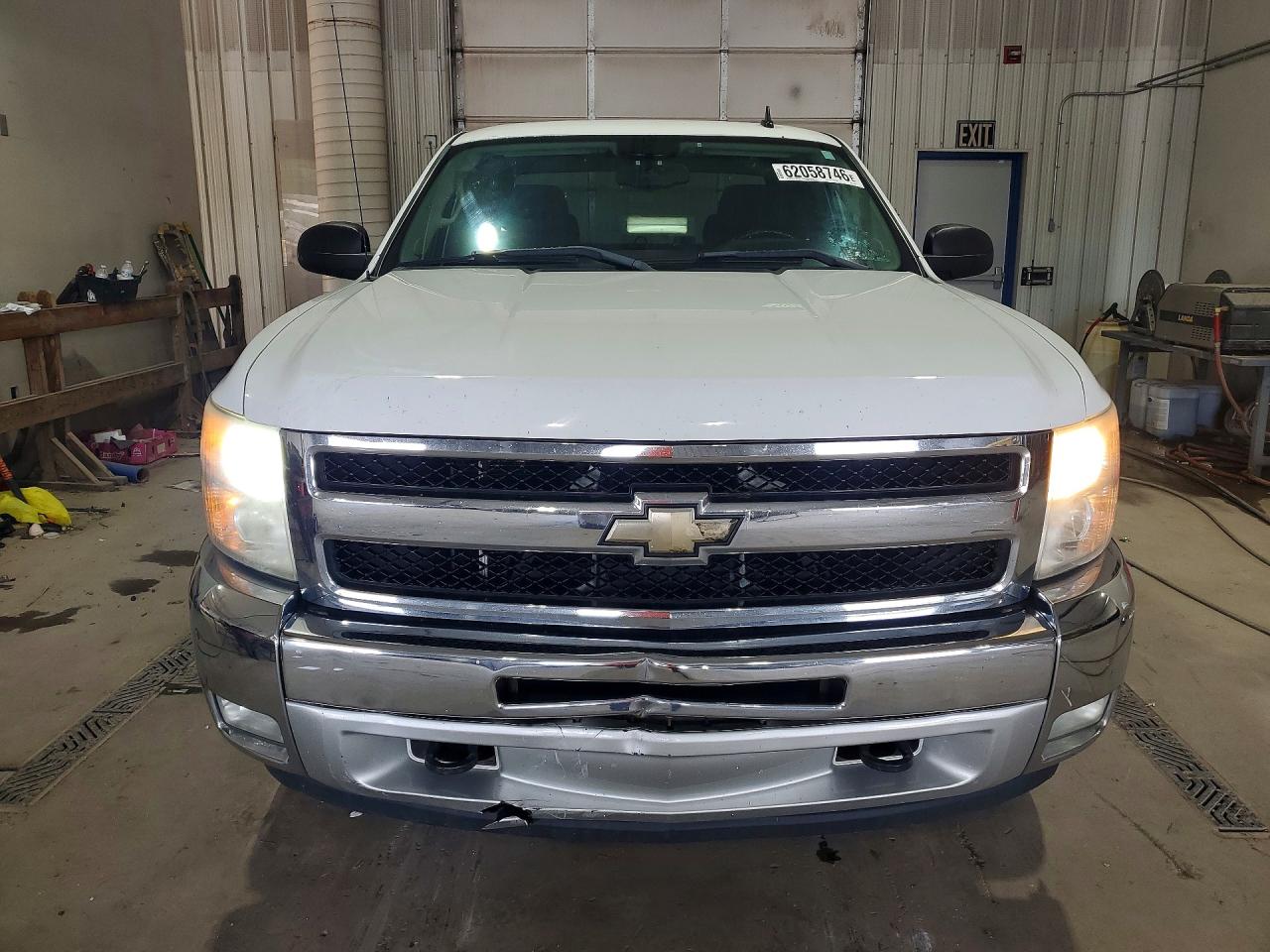 2011 Chevrolet Silverado K1500 Lt Белый vin: 1GCRKSE39BZ416479