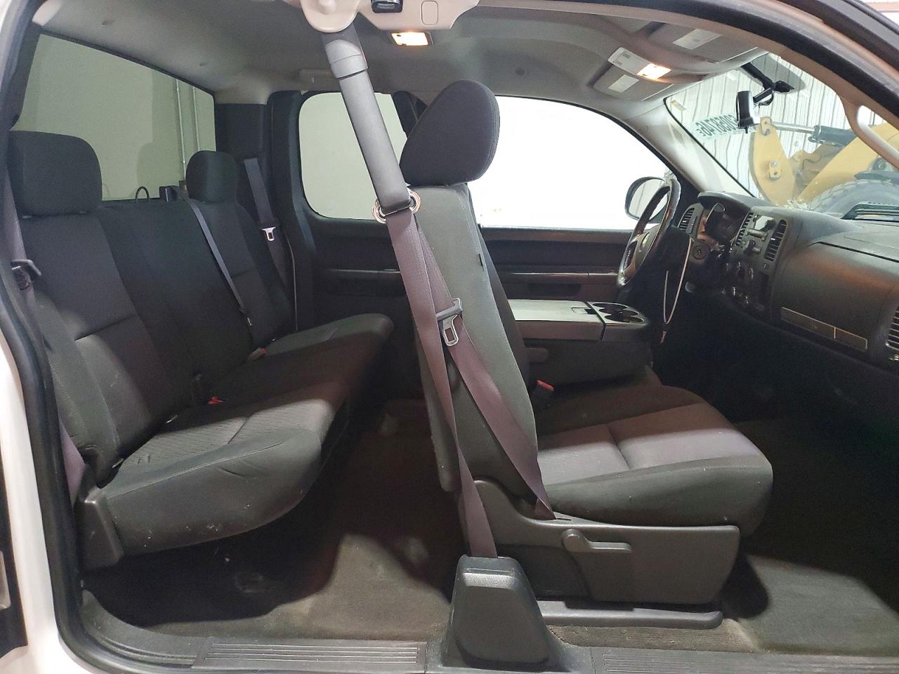2011 Chevrolet Silverado K1500 Lt Белый vin: 1GCRKSE39BZ416479