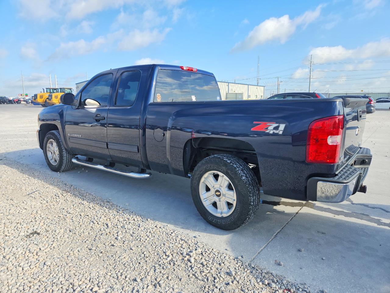 2011 Chevrolet Silverado K1500 Lt Blue vin: 1GCRKSE39BZ455380