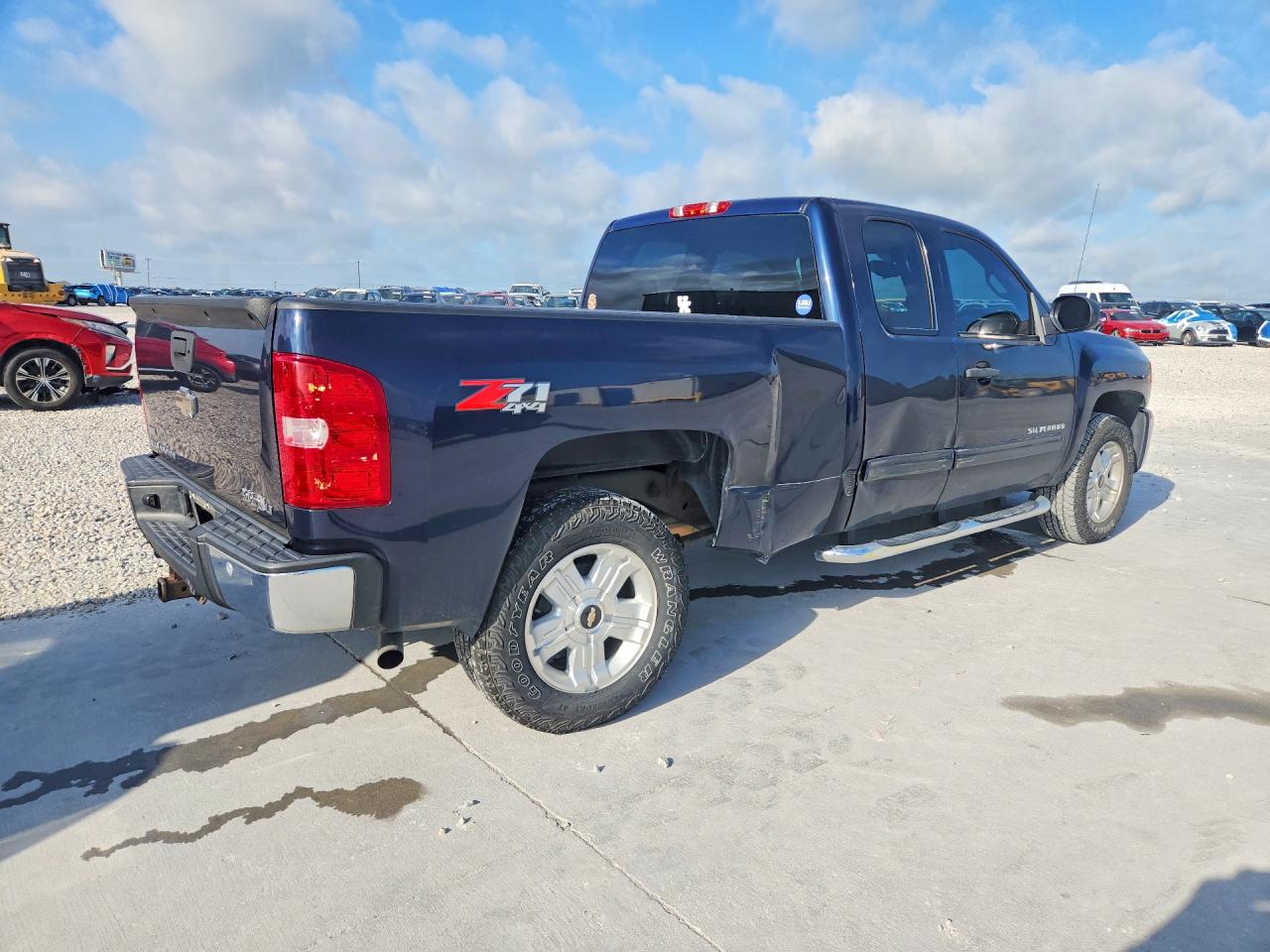 2011 Chevrolet Silverado K1500 Lt Blue vin: 1GCRKSE39BZ455380