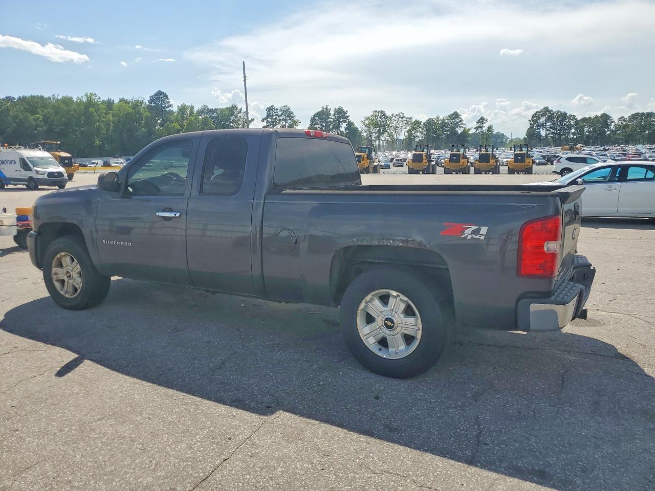 2011 Chevrolet Silverado K1500 Lt Gray vin: 1GCRKSE3XBZ137994