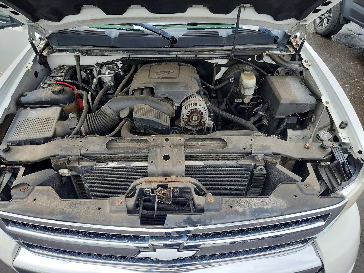 2011 Chevrolet Silverado K1500 Lt Белый vin: 1GCRKSE3XBZ215982