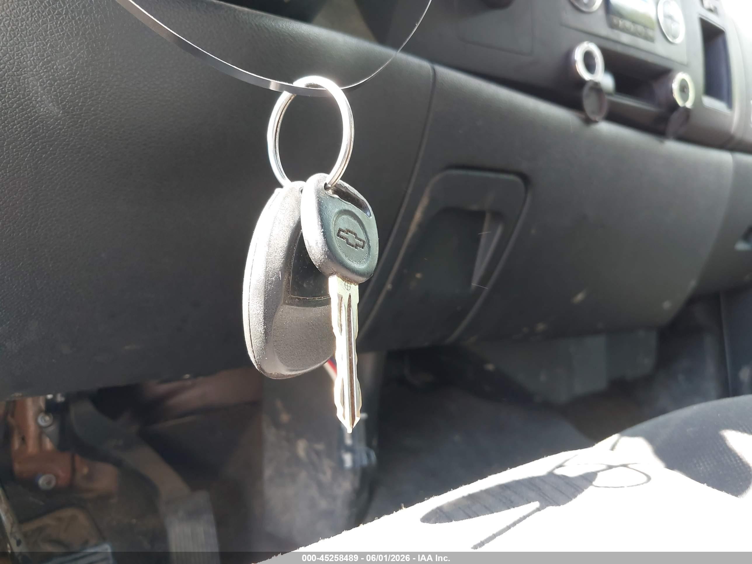 2012 Chevrolet Silverado 1500 Lt Silver vin: 1GCRKSE70CZ196010